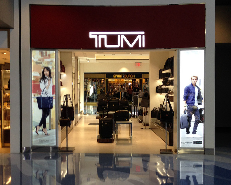 Tumi-light-boxes-LEDD-800x640